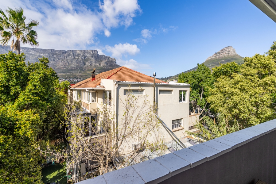 2 Bedroom Property for Sale in Tamboerskloof Western Cape